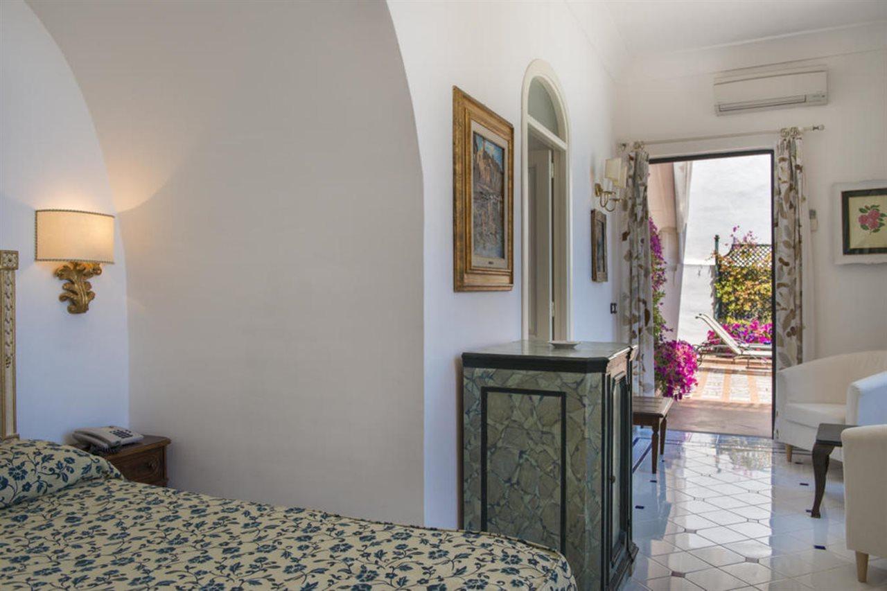 Hotel Miramare Maiori Bagian luar foto